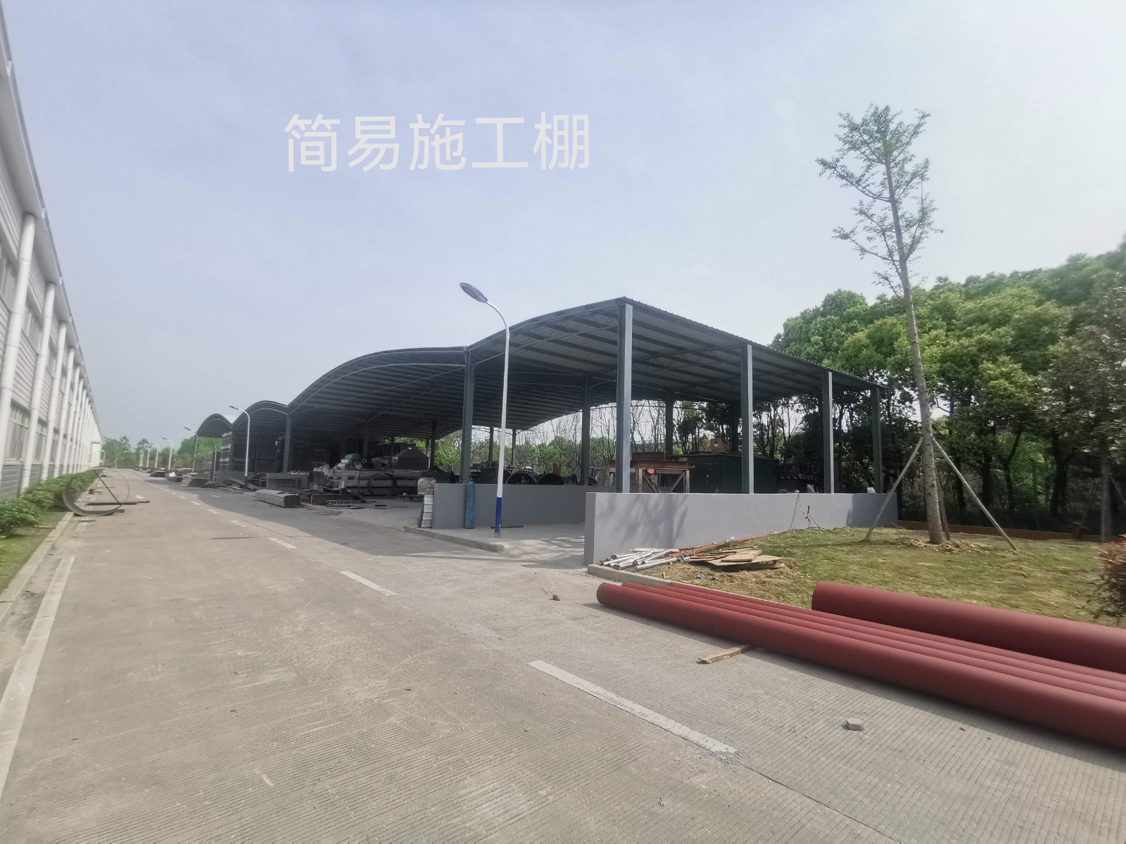 易順建工集團有限公司總經理李晉恒到蘇州視察福耀玻璃基建項目