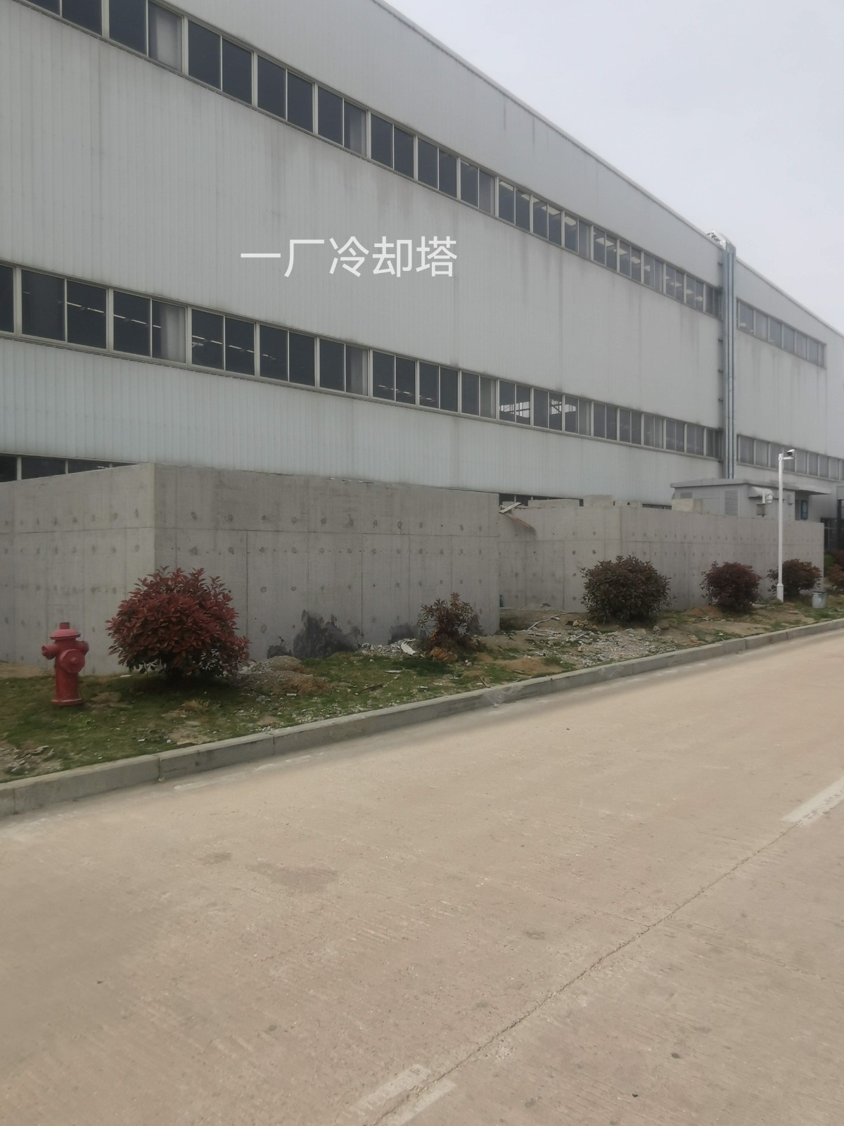 易順建工集團有限公司總經理李晉恒到蘇州視察福耀玻璃基建項目