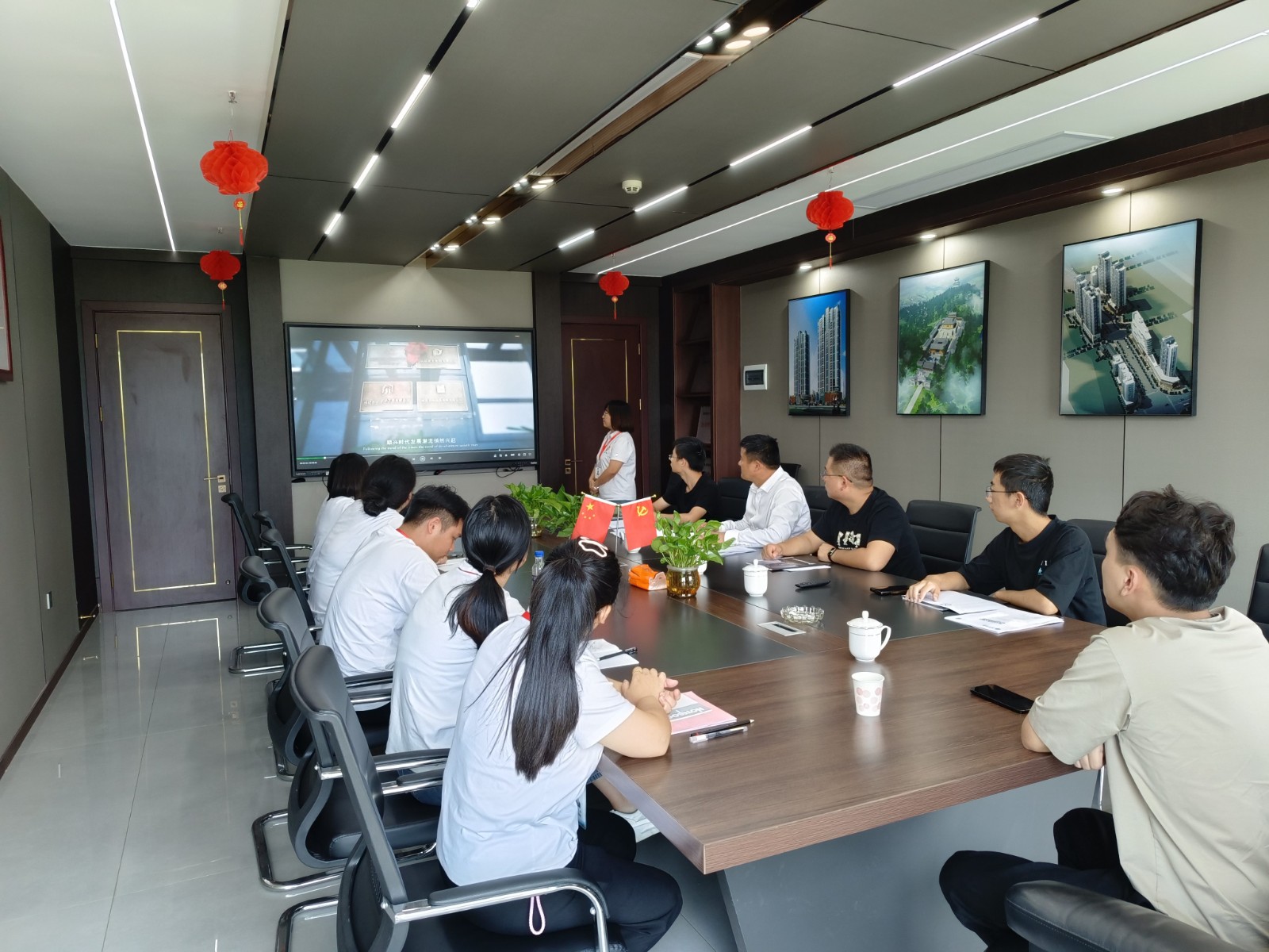 中建八局文旅博覽投資發展有限公司文旅分公司蒞臨易順建工集團走訪考察